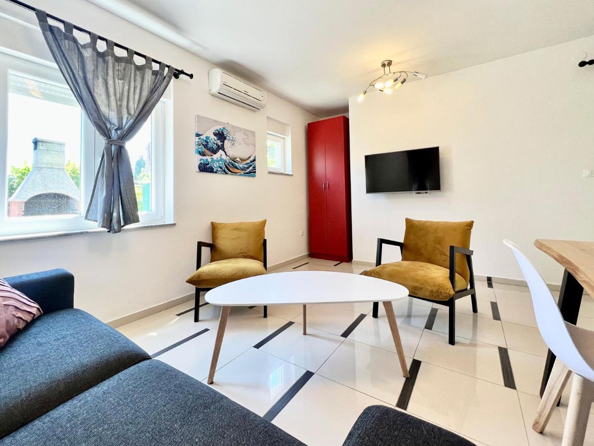 Apartment B88 - Palma Sveti Filip i Jakov