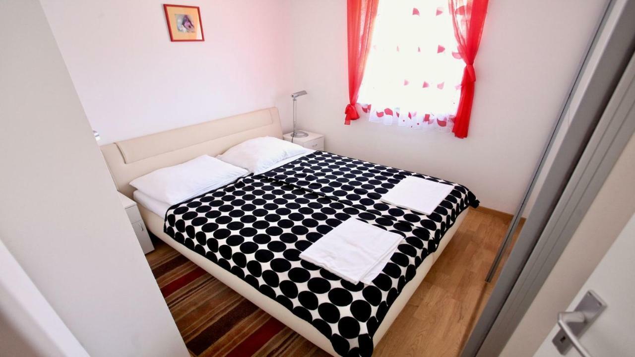 B88 - Palma Apartment Sveti Filip i Jakov